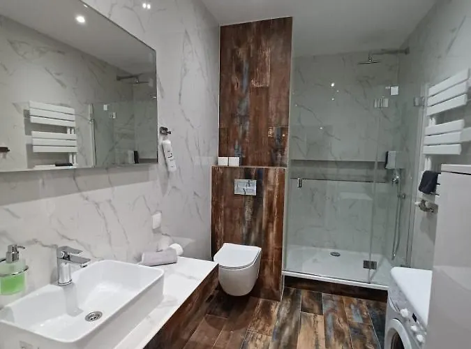 Appartement à 2 Chambres à Coucher